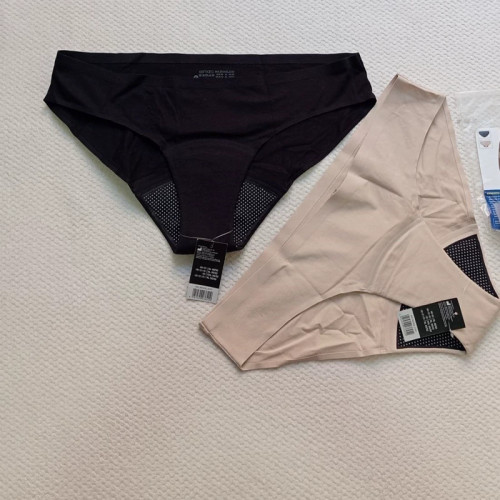 شورت زنانه مناسب پریودی اورجینال اسمارا آلمان با جذاب فوقالعاده – رنگ مشکی و کرم