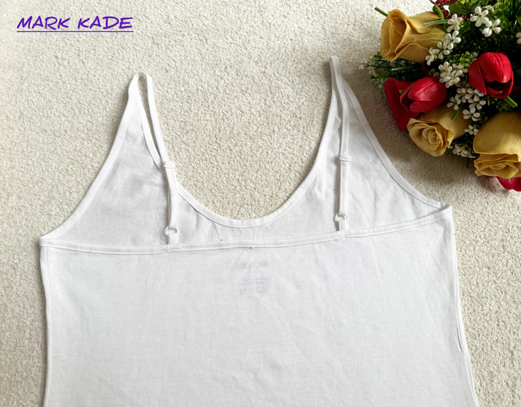 تاپ زنانه نخی اورجینال اسمارا آلمان یقه گرد با بند قابل تنظیم – رنگ سفید