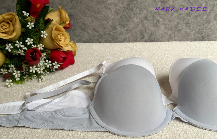 پک دو عددی سوتین زنانه اسفنجی میکروفایبر اسمارا آلمان سایز 80B – رنگ طوسی و سفید