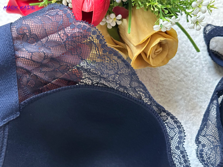 سوتین زنانه اورجینال اسمارا آلمان فنردار با لایه نازک ابری گیپوری سایز 85D – رنگ سورمه ای