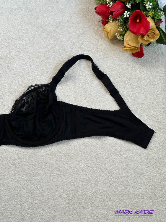 سوتین زنانه مینی مایزر اسمارا فنردار لیفت کننده و کوچک کننده سینه در رنگ مشکی