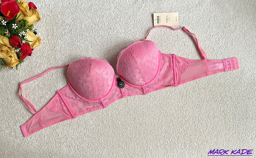 تصویر سوتین زنانه اسفنجی گیپور پوشاپ دار برند مکس، سایز 85C، با قابلیت لیفت و حجمدهی