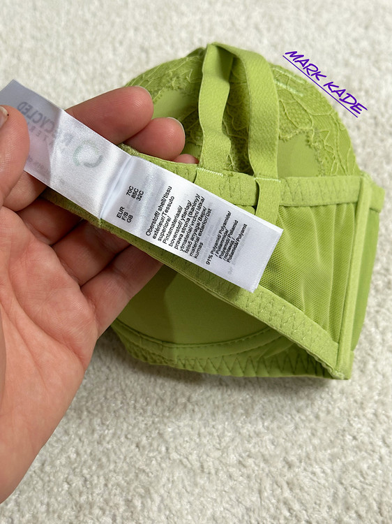 سوتین اسفنجی زنانه BODY FLERT آلمان سایز 70C، راحت، لطیف و مناسب استفاده روزمره