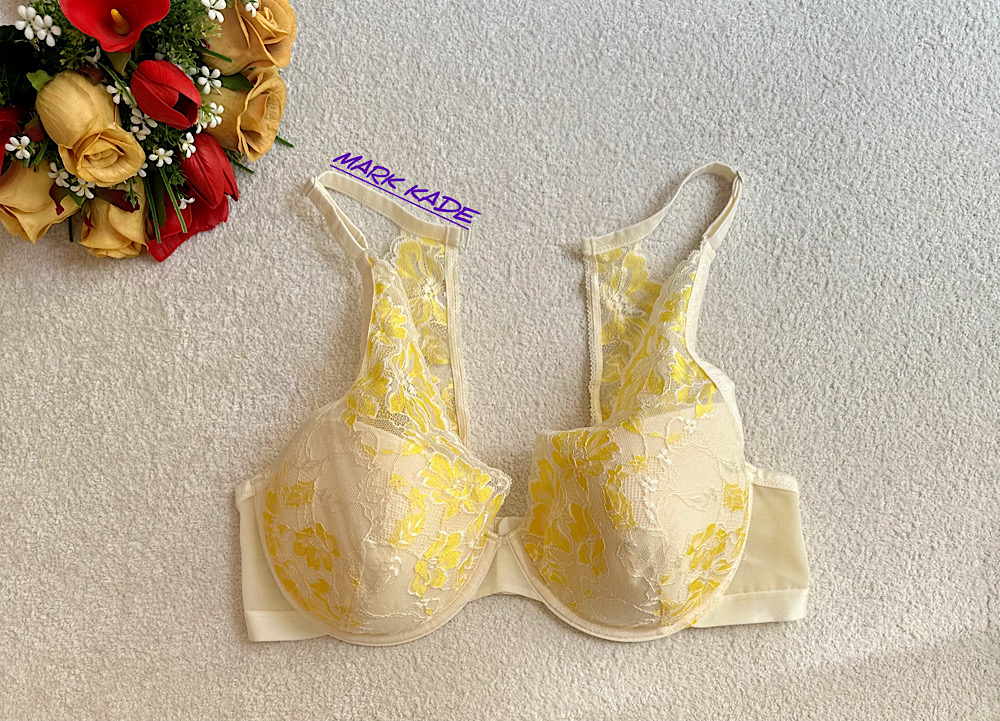 سوتین زنانه گیپوری لایه نازک BODY FLIRT آلمان سایز 90C، ظریف، راحت و مناسب استفاده روزمره از فروشگاه مارک کده.
