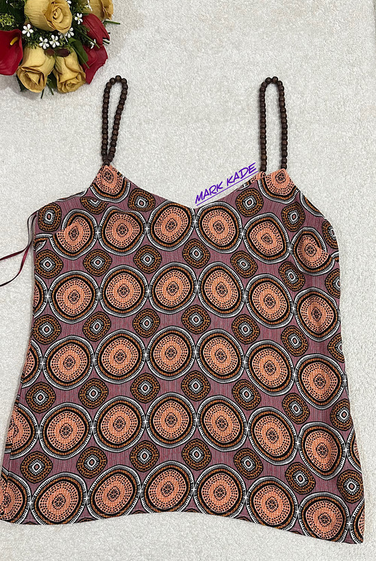 تاپ زنانه حریر ژورژ OVS سایز M، سبک، شیک و مناسب استایلهای روزمره و مجلسی از فروشگاه مارک کده