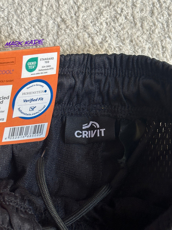 شلوارک ورزشی پسرانه Crivit آلمان؛ ایدهآل برای فعالیتهای ورزشی، بازی و استفاده روزمره. راحتی و کیفیت بالا برای تحرک بیشتر.